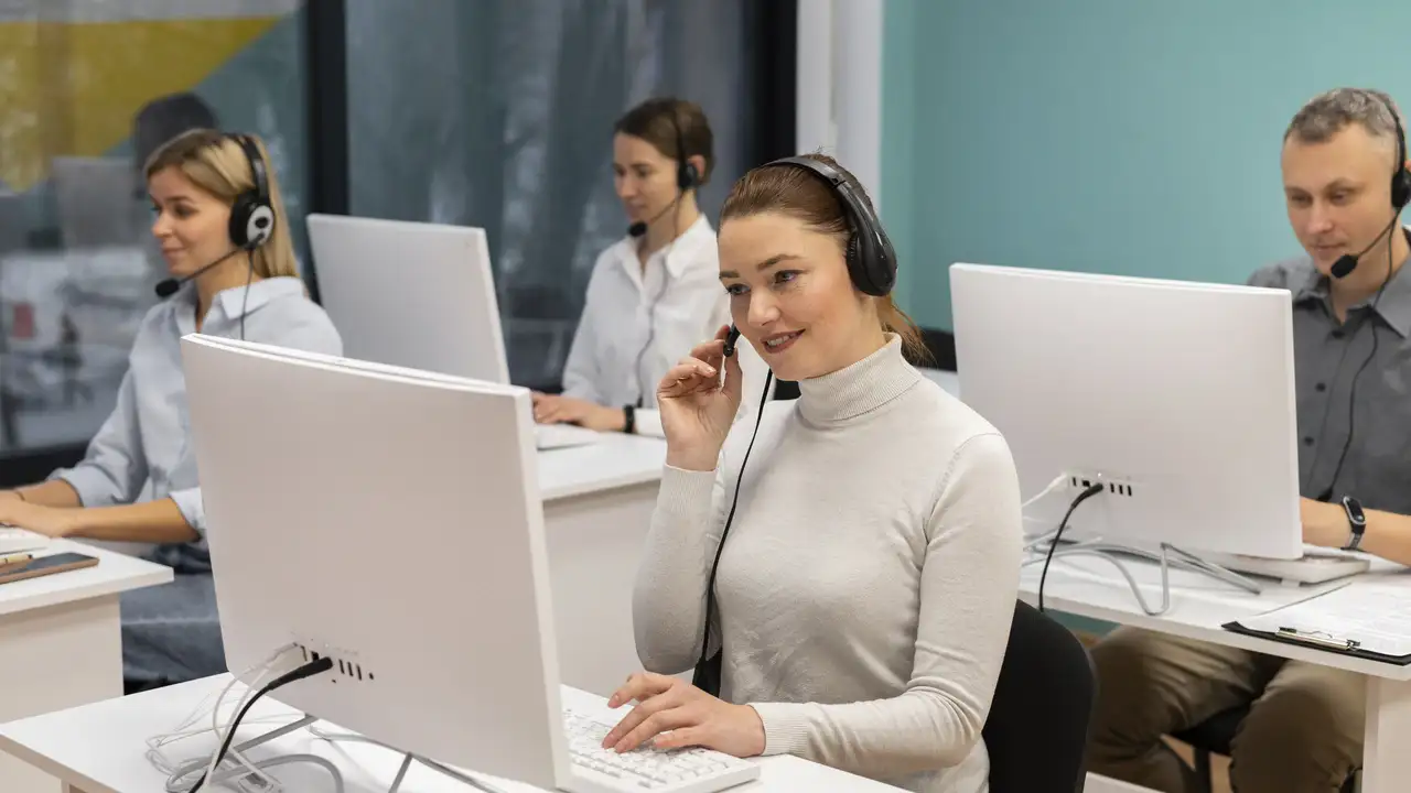 How Do You Contact TheHomeTrotters.com? Simple Ways to Reach Them Fast