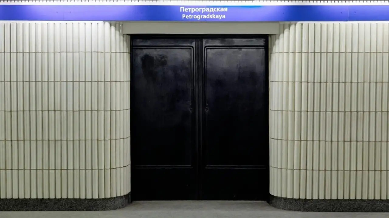 Why White Subway Tile Remains the Top Backsplash Choice: Patterns, Pros & Real Examples